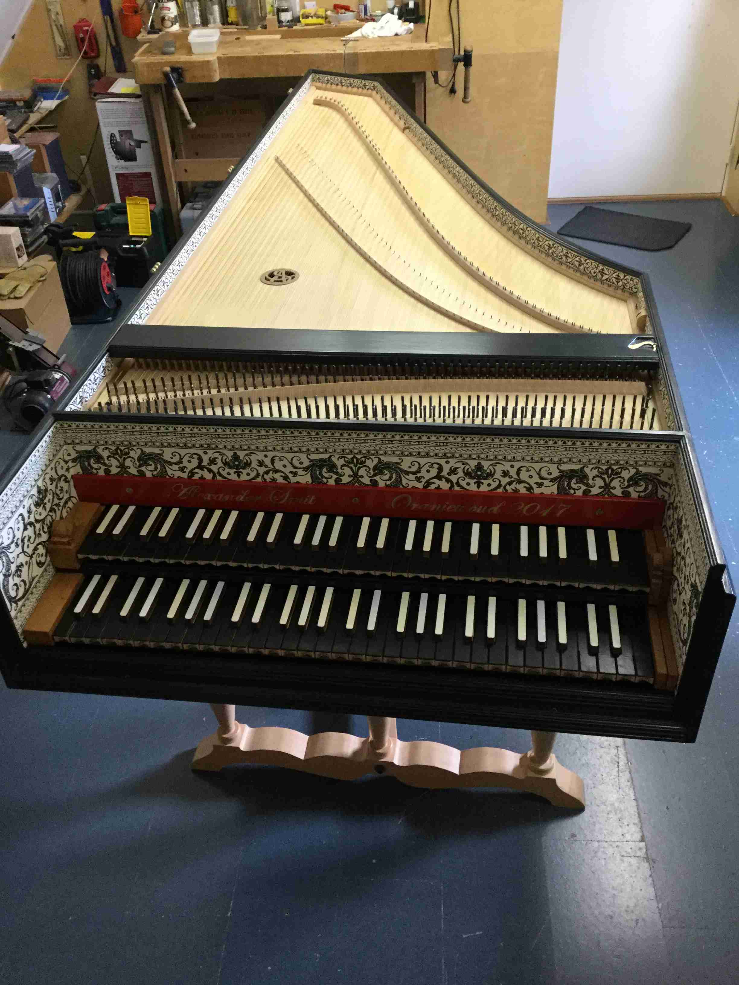Holland: Harpsichords, spinets, virginals, clavichords and pianofortes